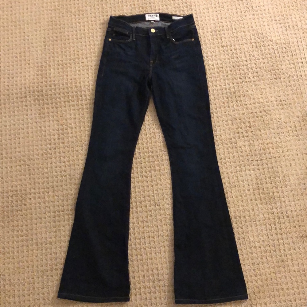 Frame Le High Flare in Sutherland Wash - Size 27